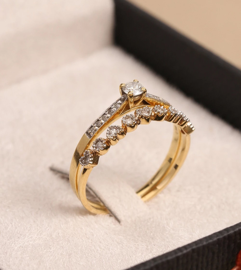 Anel Solitário com Diamante em Ouro Branco