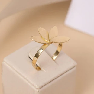 Anel Pétalas em Ouro Amarelo