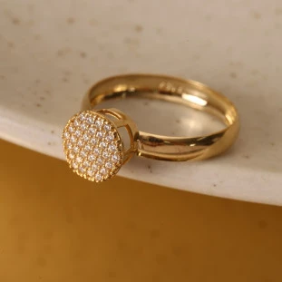 Anel Redondo Pavê com Zircônia em Ouro Amarelo