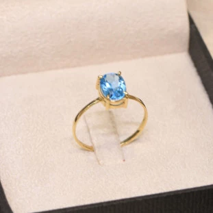 Anel  Com Topázios Ovais Em Ouro Amarelo 