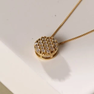 Pingente Pavê Cravejado Com Zircônias Em Ouro Amarelo