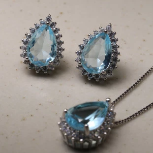Conjunto Brinco e Gargantilha Gota Cravejadas Com Zircônias Água Marinhas Em Prata