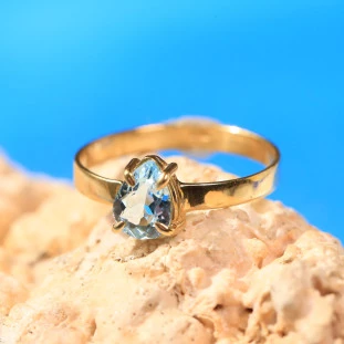 Anel Gota Com Topázio Em Ouro Amarelo 