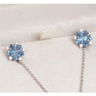 Brinco Estrela Topázio e Diamante em Ouro Branco