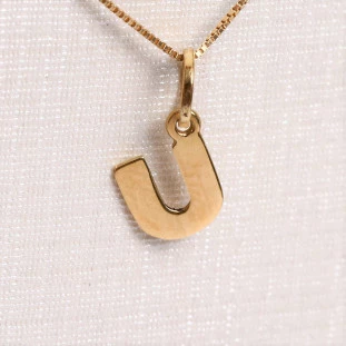 Pingente Letra U Em Ouro Amarelo
