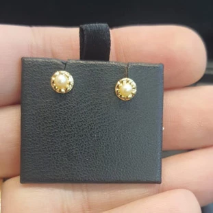 Brinco Babado Com Perola Em Ouro Amarelo