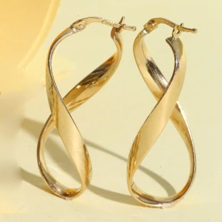 Brinco Meia Argola Longa Em Ouro Amarelo