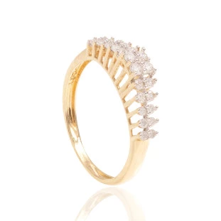 Anel Chuveiro Cravejado com Diamantes em Ouro Amarelo