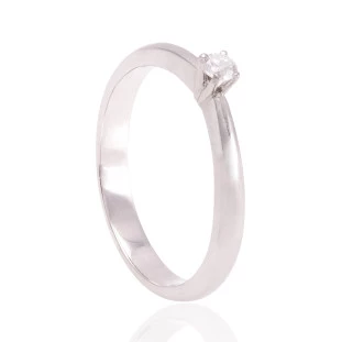 Anel Solitário com Diamante em Ouro Branco