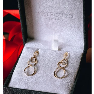 Brinco Oval Pendurado com Topázio Branco em Ouro Amarelo