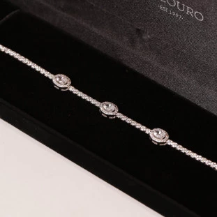 Pulseira Riviera Cravejada Com Três Zircônias Ovais Em Prata 