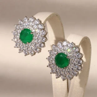 Brinco Flor Com Zircônias Esmeraldas Em Prata