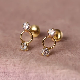 Brinco Duplo Zircônias e Circulo Em Ouro Amarelo 