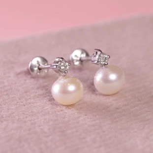 Brinco Pérolas Com Diamantes Em Ouro Branco 