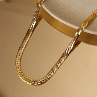 Corrente Trançada Em Ouro Amarelo