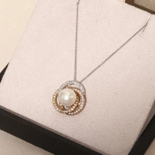 Gargantilha Três Círculos Com Diamantes e Perolas Ouro Amarelo Branco E Rose