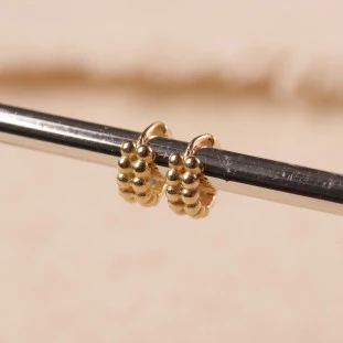 Argola Redonda Pequena Com Bolinhas Em Ouro Amarelo 