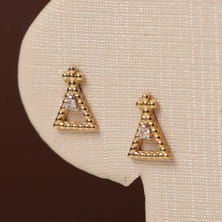 Brinco Triangular Cruz Com Diamantes Em Ouro Amarelo 