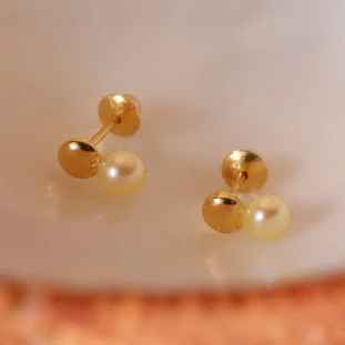 Brinco Circulo Com Perola Em Ouro Amarelo