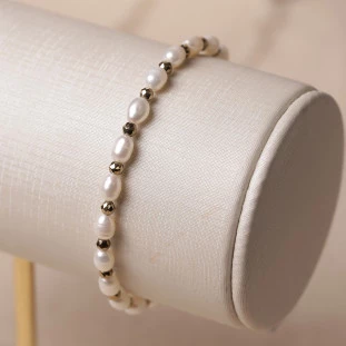 Pulseira Com Hematitas e Pérolas 