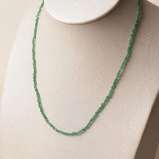 Gargantilha Com Jade Verde