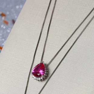 Gargantilha Gota Cravejada Com Zircônias Rosa Em Prata