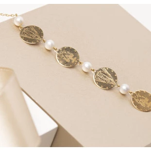 Pulseira Nsa Sra das Graças com Pérolas em Ouro Amarelo