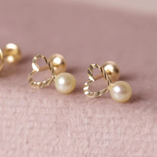 Brinco Rococo Com Pérolas Em Ouro Amarelo 