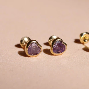 Brinco Coração Com Zircônias Rosa Em Ouro Amarelo