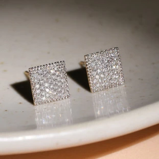 Brinco Chuveiro Quadrado Com Diamantes Em Ouro Amarelo