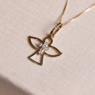 Pingente Anjo Vazado Cruz Com Diamantes Em Ouro Amarelo 
