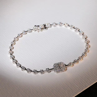Pulseira Riviera Retagular Cravejada Com Zircônias Baguetes Em Prata