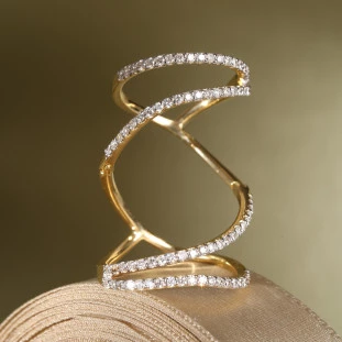 Anel  Fios Articulado Cravejado Com Diamantes Em Ouro Amarelo