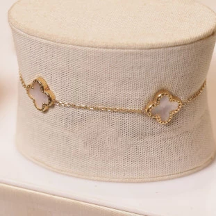Pulseira Trevos Madrepérola Em Ouro Amarelo