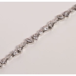 Pulseira Formas Cravejada com Zircônia em Prata
