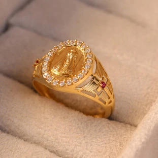 Anel Nsa Senhora Aaparecida Caravejado Com Zircônias Em Ouro Amarelo