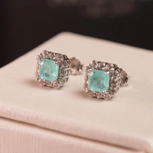 Brinco Quadrado Com Zirconias Turmalinas Em Prata
