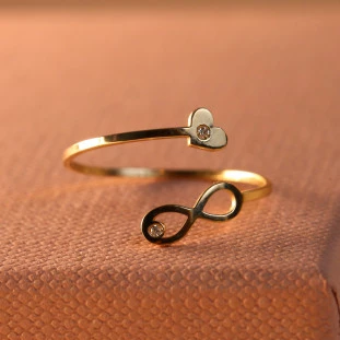 Anel Infinito Coração Ajustável Com Diamantes Em Ouro Amarelo 