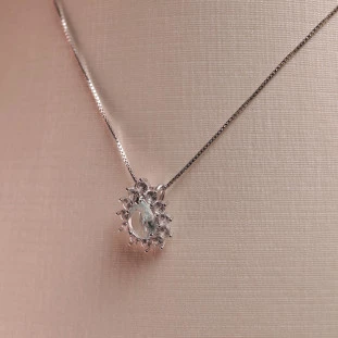Gargantilha Gota Cravejada Com Zircônias Tipo Águas Marinhas Em Prata 