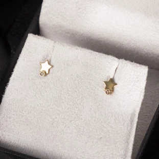 Brinco Estrela Com Diamante Em Ouro Amarelo