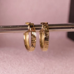Brinco Argola Diamantada Em Ouro Amarelo 