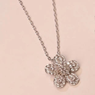 Gargantilha Flor Cravejada Com Zircônias Em Prata