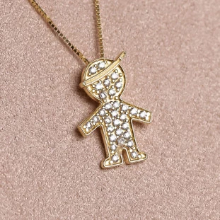 Pingente Menino Cravejado Com Zircônias Em Ouro Amarelo 