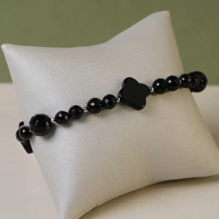 Pulseira Trevo Com Pedras Onix 