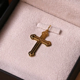 Pingente Cruz  Laser Em Ouro Amarelo 