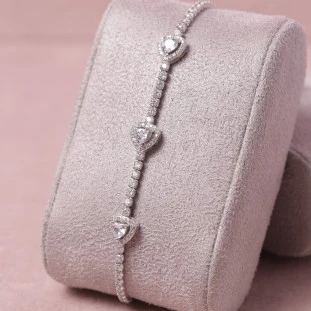 Pulseira Riviera Corações Cravejados Com Zircônias Em Prata 
