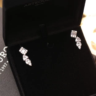 Brinco Earcuff Formas Cravejadas Com Zircônias Em Prata 