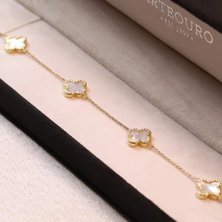 Pulseira Trevos Madrepérola Em Ouro Amarelo