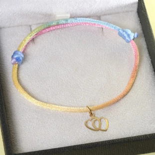 Pulseira Fio De Seda Com Pingente Coração Duplo Em Ouro Amarelo