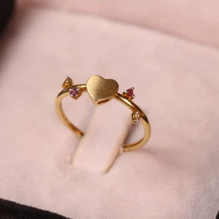 Anel Coração Fosco Com Pedras Naturais Em Ouro Amarelo